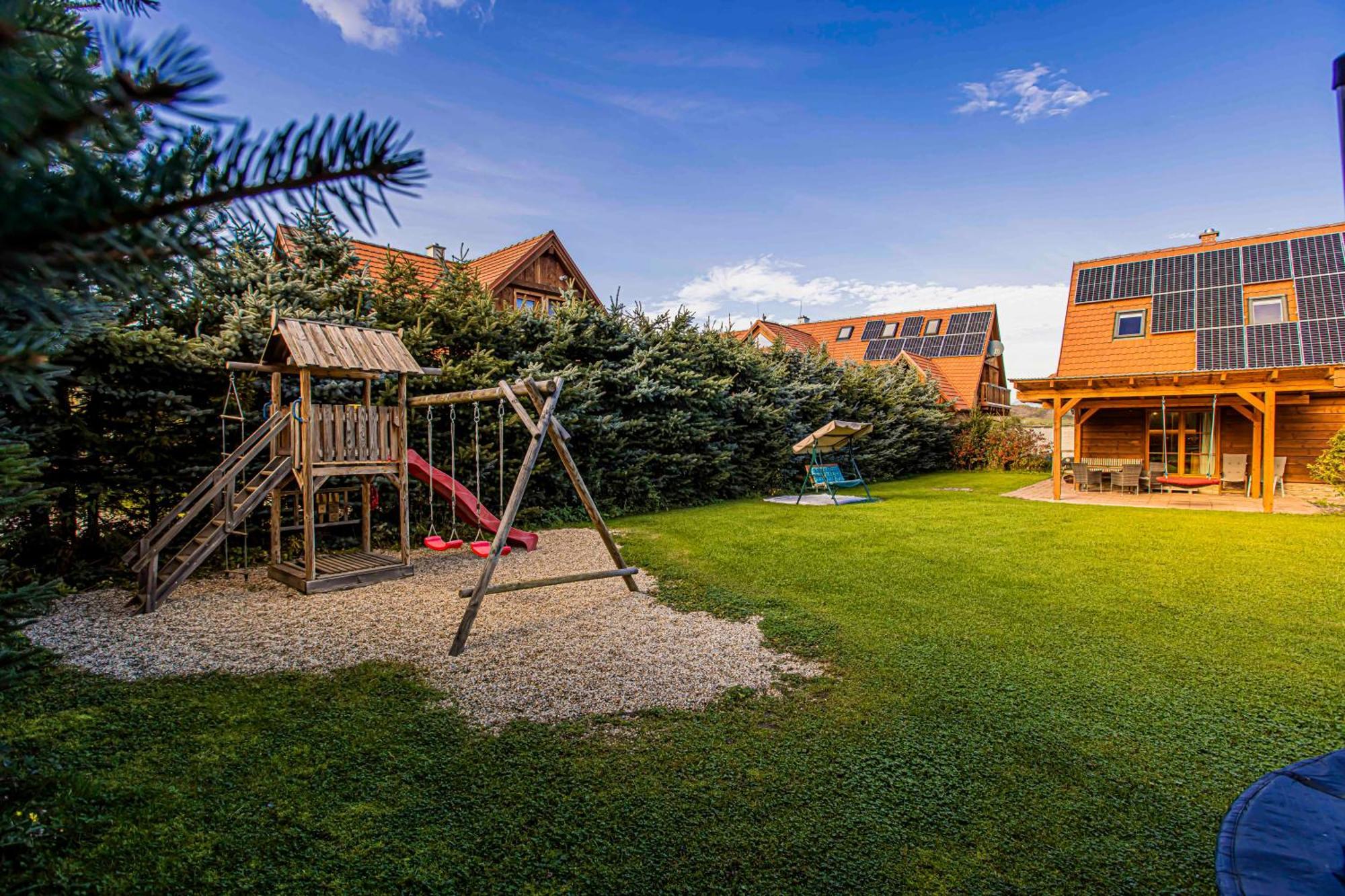 Holiday Raj Bešeňová Exterior foto